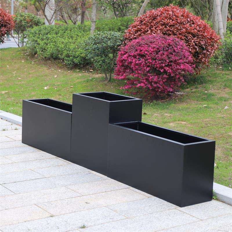 Fortura Large Black Metal Planter